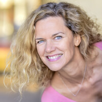 Sofie Yoga Pilates logo - Similar company to Pilates A Paris