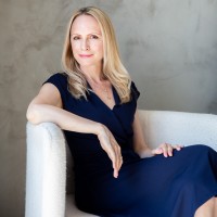 Coaching by Natalia - Business coach, Life coach, Embodiment coach logo - Similar company to Veridian Developments