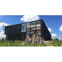 Klein Amsterdam. Basisschool In Noord