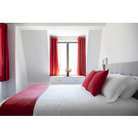 Cameo Hotel and Suites