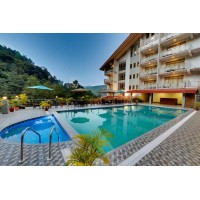 LA MANILA HOTELS AND RESORTS