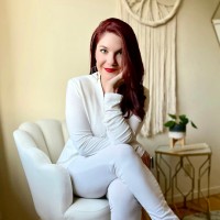 Jessie Boote - Happiness Coach & Reiki Master logo - Similar company to Numbers Never Lie| Numerologist & Tarot Card Reader