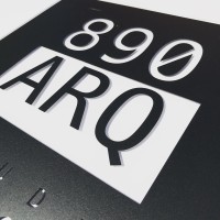 890 ARQ logo - Similar company to Espectro.Arq