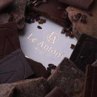 Le Antoni Chocolaterie logo - Similar company to Doce Sabor Alimentos