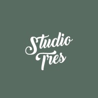 Studio Três logo - Similar company to Petjournal