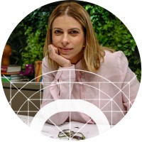 Luciana Paraiso Arquitetura e Interiores logo - Similar company to Escola Bomdom