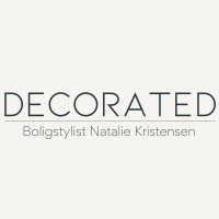 Decorated - Boligstylist Natalie Kristensen logo - Similar company to Salesstyling Aps