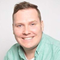 Pierre-Luc Desbiens Formateur Médias Sociaux logo - Similar company to Solène Eck - Learning Consultant Et Formatrice