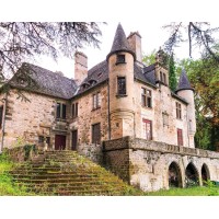 Chateau de Pazayac logo - Similar company to Connected Clouds - Tech Recruitment & Executive Search