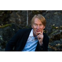 Petter Erik Nyvoll logo - Similar company to Awsm