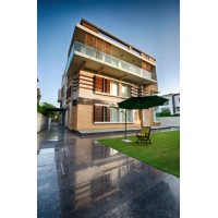 Stately Suites Business Hotel logo - Similar company to Uphi - The Wellness & Surgical Centre