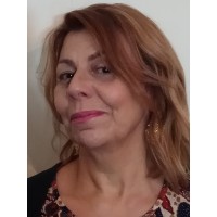 Cristina Oliveira /Mentora logo - Similar company to Ololan