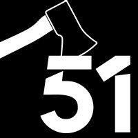 Tomahawks 51 - Axes - Rage Rooms - Splatter Rooms - Knives logo - Similar company to Karnage Club : Rage Rooms,  Lancer De Haches & Karaoké Box !