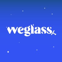 WeGlass 🔵⚪️ logo - Similar company to Artyseo 🔵 🟡
