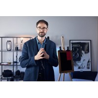 Laurent Tesla logo - Similar company to Inscirkle