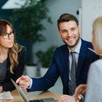 Easyonline logo - Similar company to Iota Inn