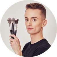 Evan Bell | Pro Makeup Artist