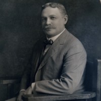 Selig Polyscope Company logo - Similar company to Avya Skincare