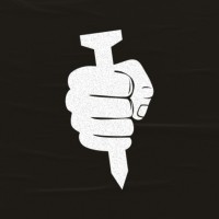 Un Clavo Ardiendo logo - Similar company to Tombolo