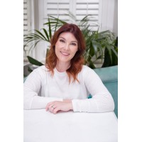 Jessica Lorimer logo - Similar company to The Hully Company