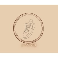 sneakerly logo - Similar company to Quotemartial