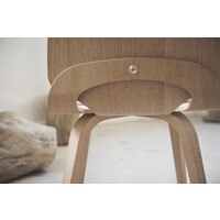 HUDEVADfurniture.com logo - Similar company to Janam Sa