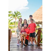 Journey Bound Adventures- Dream Vacations logo - Similar company to Jim & Jordan'S Bulk Co.